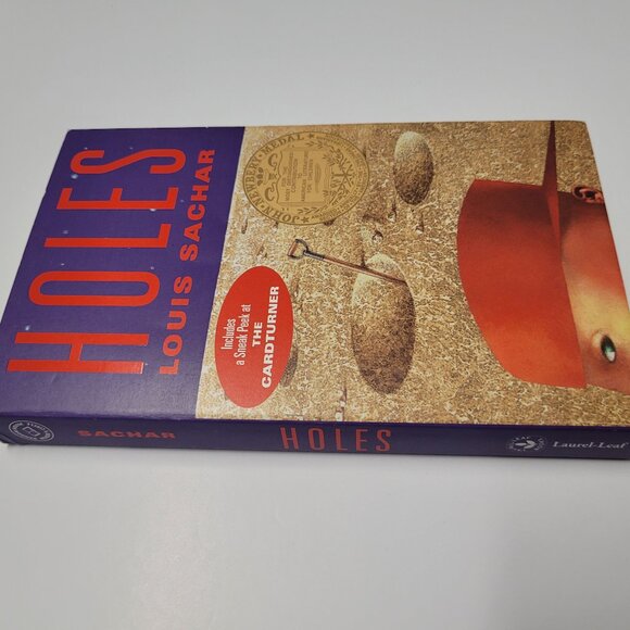 2001 Holes By Louis Sachar Book - Hardcover - Picture 4 of 6